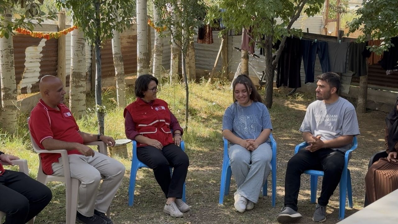 Türk Kızılay Destekli Öğrenci Reyhan Özcan, YKS'de Büyük Başarı Elde Etti