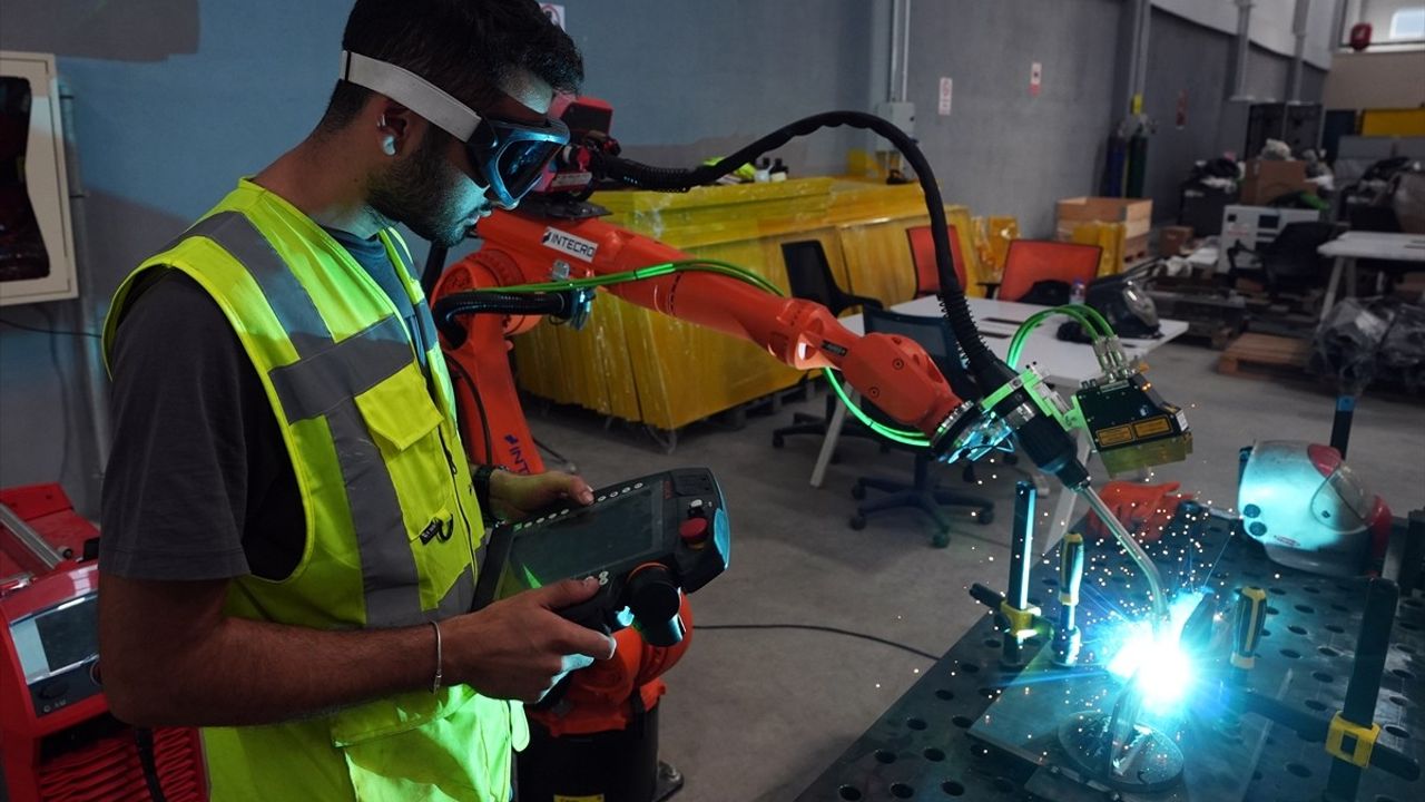 Türk Savunma Sanayisinde Robot Teknolojileri