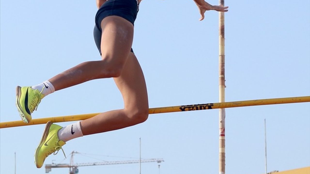 Türkiye Büyükler Atletizm Şampiyonası İzmir'de Yapılıyor