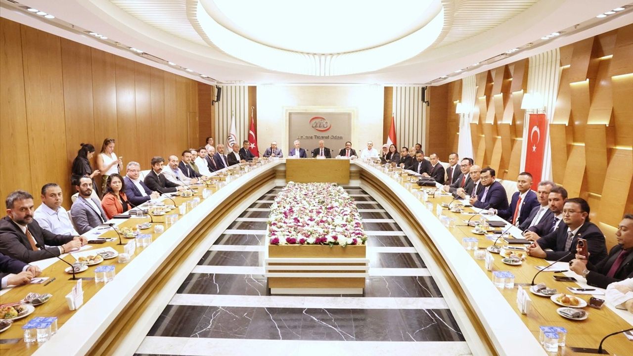 Türkiye-Endonezya İş Forumu: Ticaret Hedefi 10 Milyar Dolar