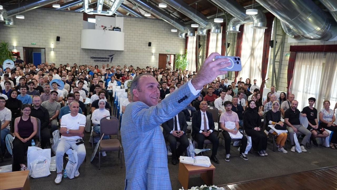TUSAŞ, YKS'de Başarı Gösteren Genç Mühendisleri Ağırladı