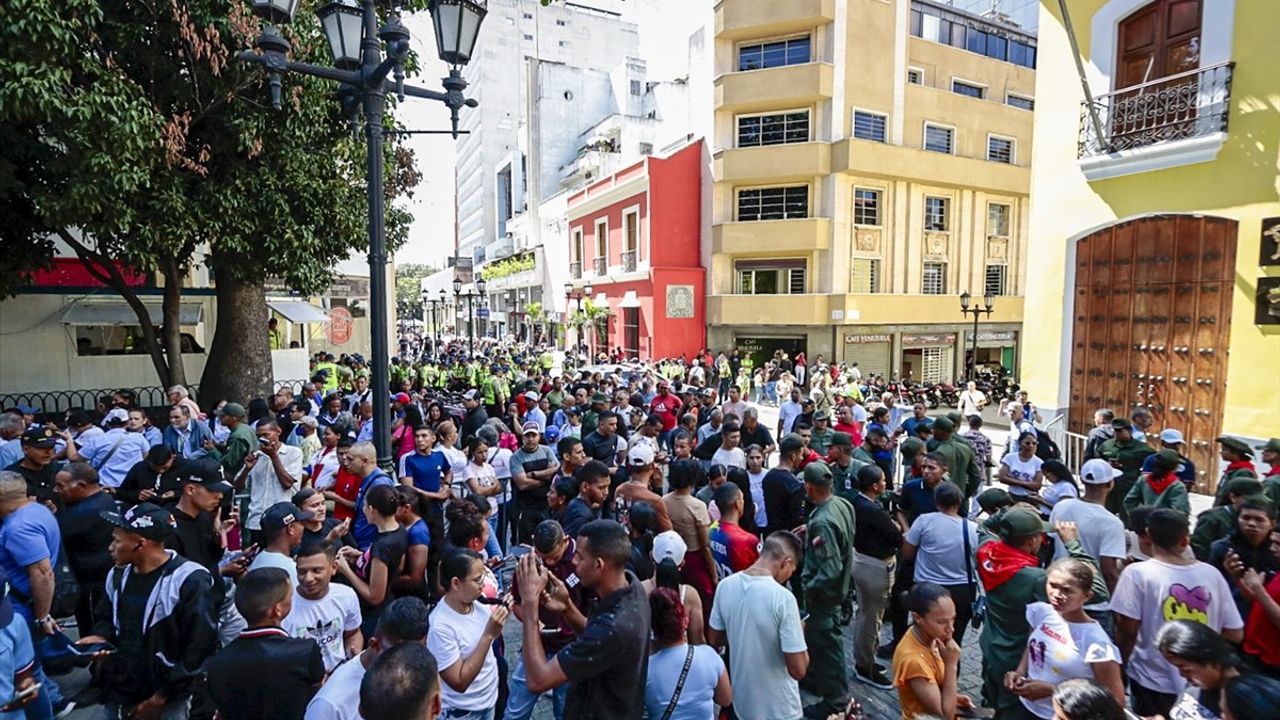 Venezuela'da Ulusal Bolivarcı Milis Gücü'ne Yoğun İlgi