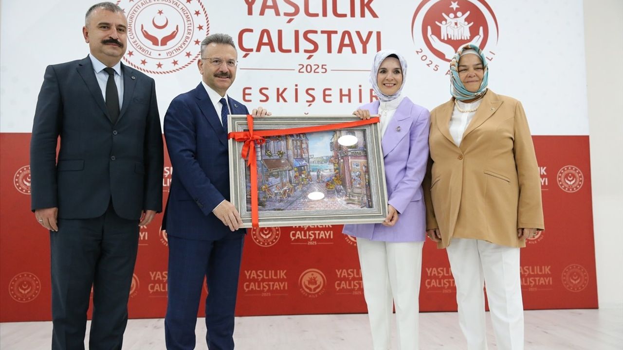 Yaşlılık Çalıştayı'nda Geleceğe Dönük Stratejiler