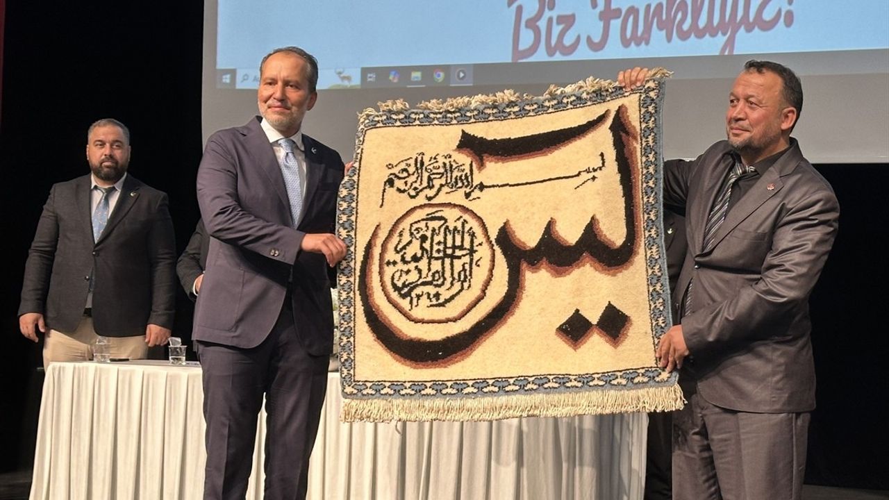 Yeniden Refah Partisi Genel Başkanı Erbakan'dan Burdur'da Önemli Mesajlar