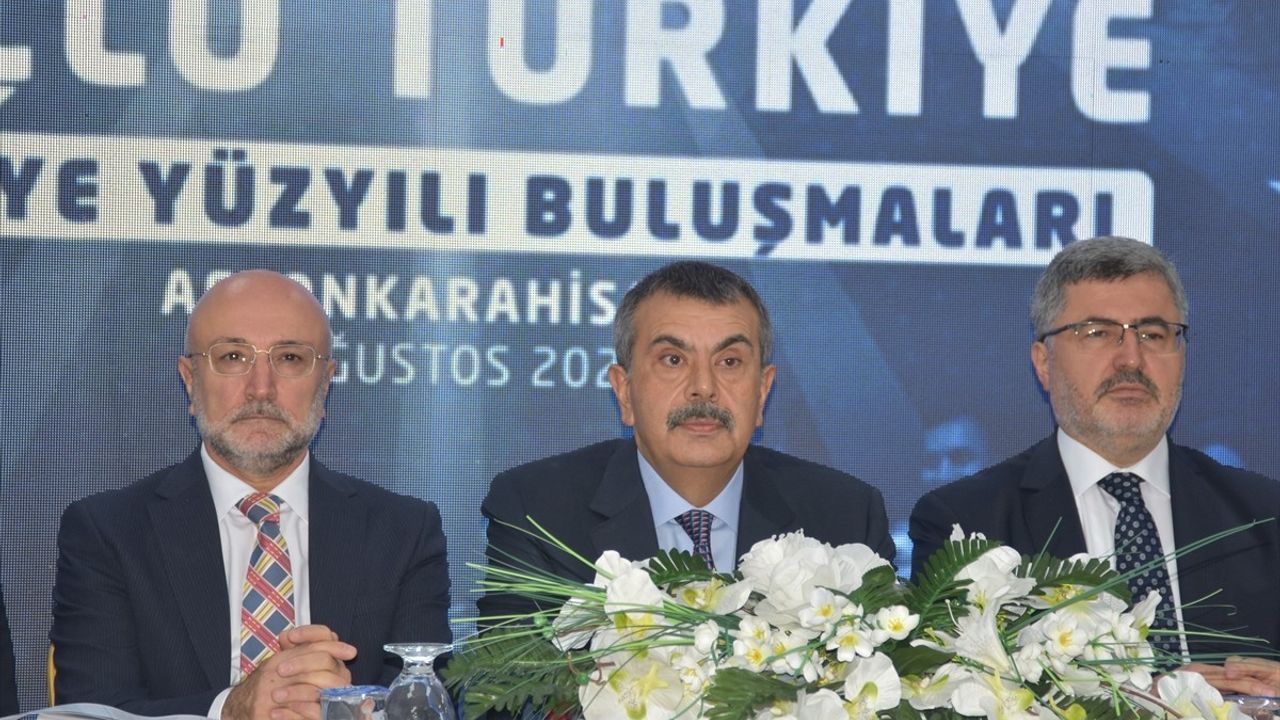 Yusuf Tekin'den 'Türkiye Yüzyılı' Vurgusu