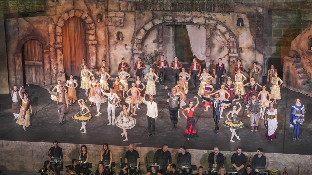 32. Uluslararası Aspendos Opera ve Bale Festivali'nde 'Don Kişot' Balesi İle Sası Gecesi
