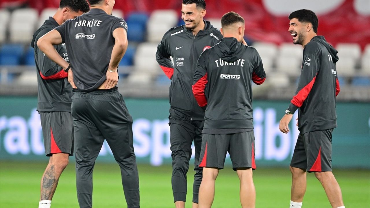 A Milli Takım Gürcistan Maçı Öncesi Hazırlıklarını Tamamladı