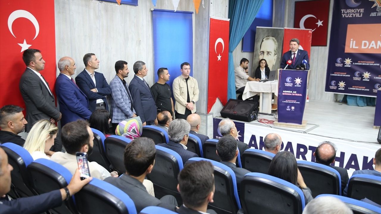 Adalet Bakanı Tunç, Hakkari'de Terörsüz Türkiye Vurgusu Yaptı