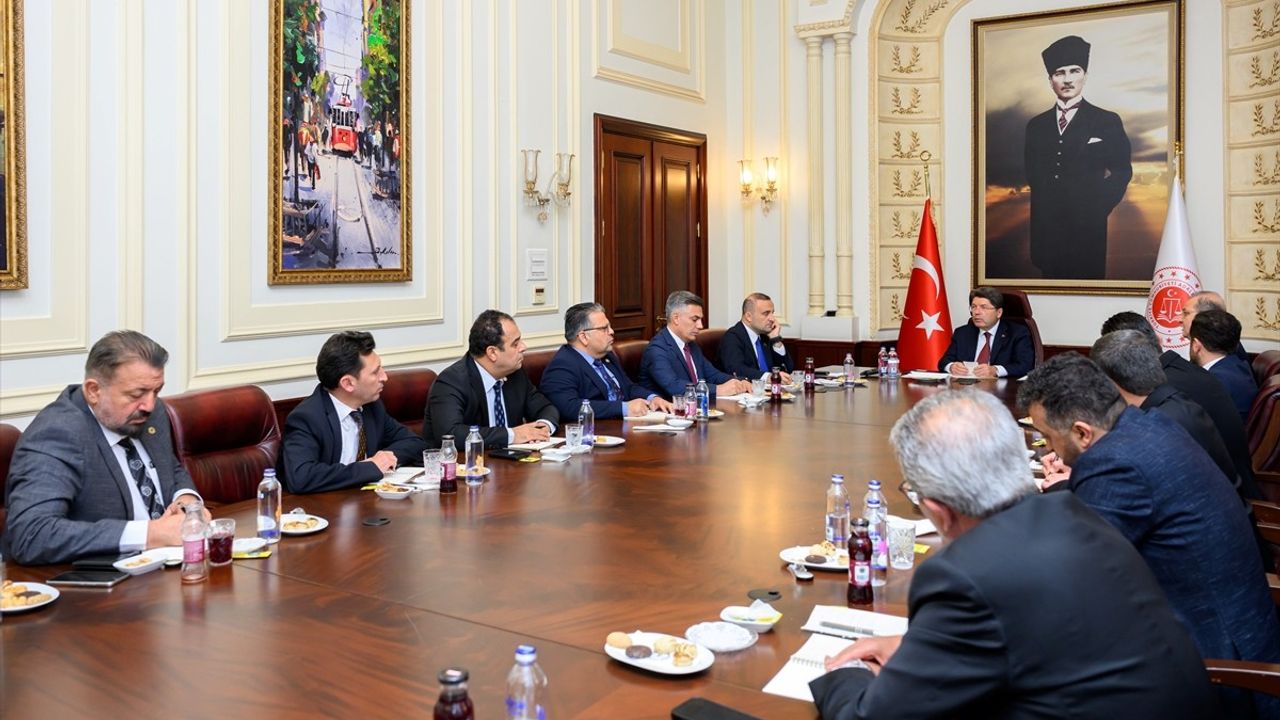 Adalet Bakanı Yılmaz Tunç'tan Baro Başkanlarıyla Görüşme
