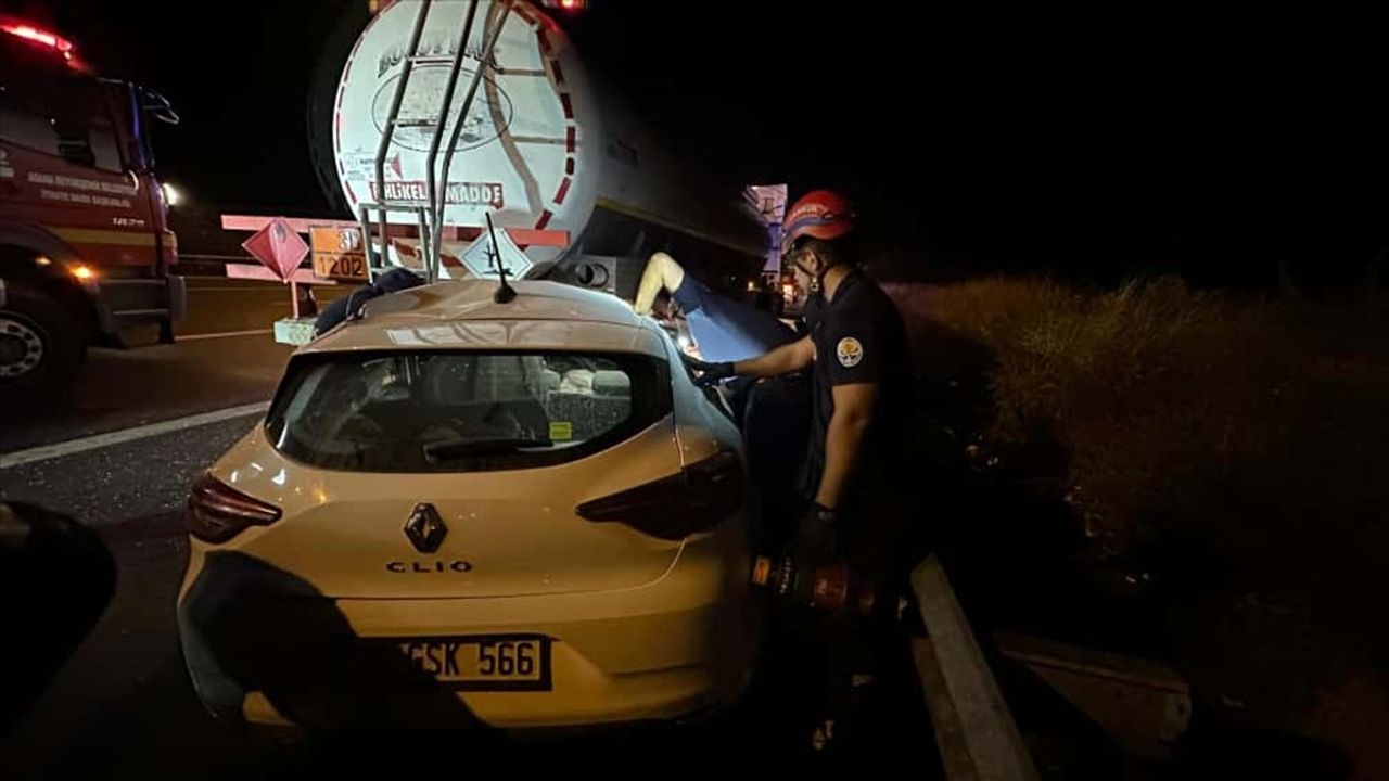 Adana'da Otoyolda Kaza: İki Yaralı