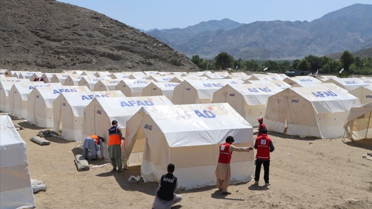 AFAD'ın Afganistan'a Deprem Yardımı