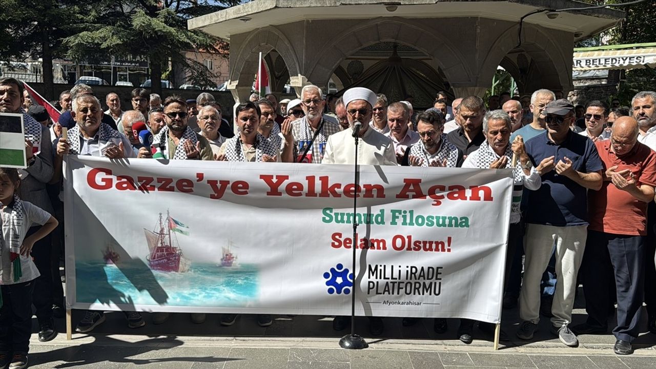 Afyonkarahisar'da Filistin ve Küresel Sumud Filosu'na Destek Gösterisi