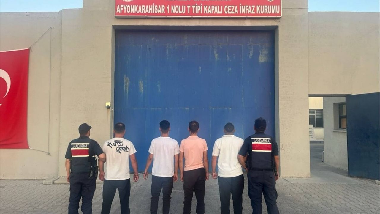 Afyonkarahisar'da Uyuşturucu Operasyonu: 4 Tutuklama
