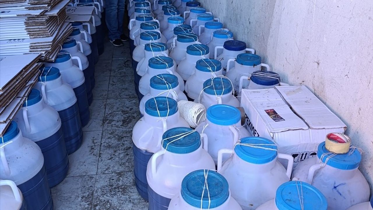 Ağrı'da Etiketsiz Pekmez Operasyonu