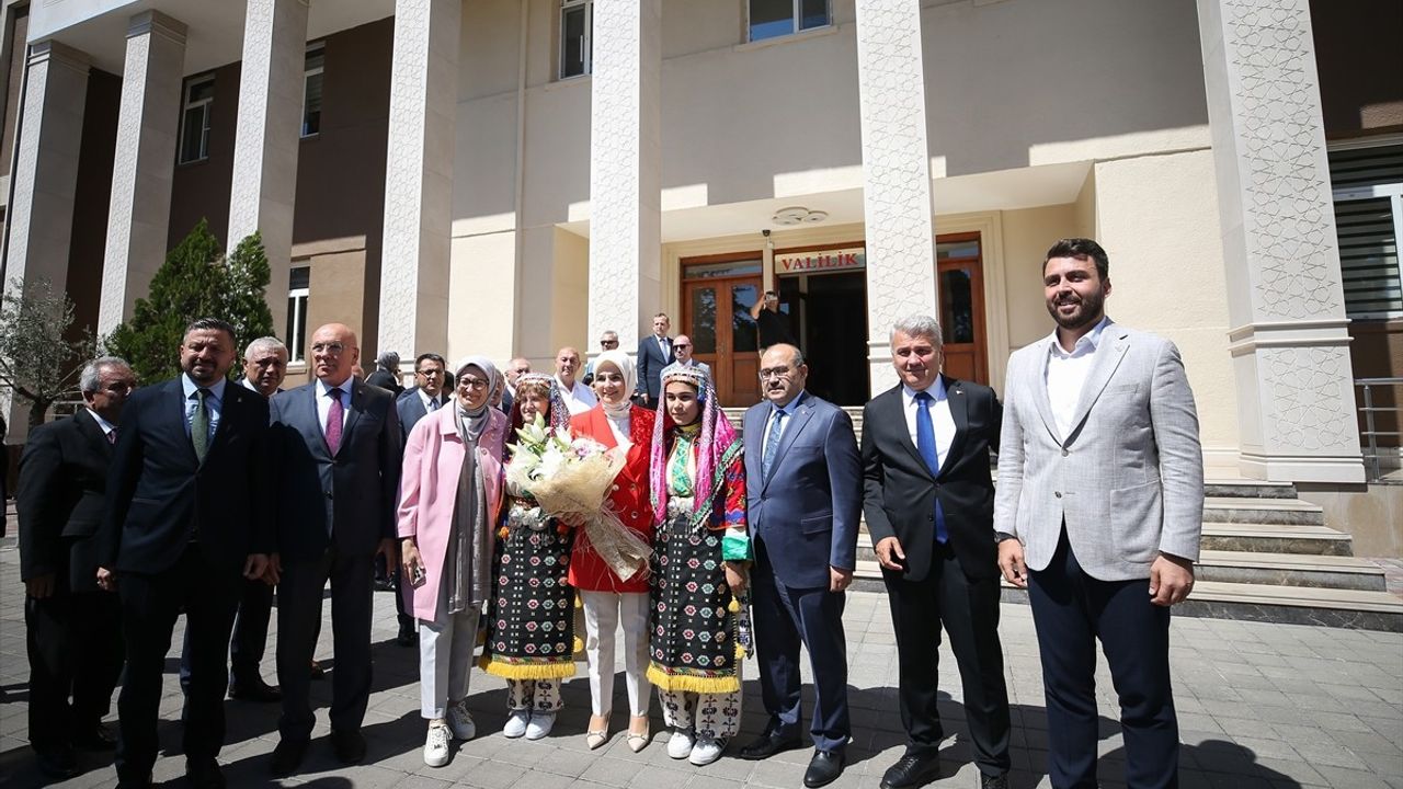 Aile ve Sosyal Hizmetler Bakanı Göktaş Balıkesir'de Açıklamalarda Bulundu