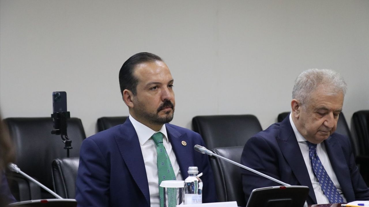 AK Parti ve Amanat Partisi Arasında İşbirliği Anlaşması İmzalandı