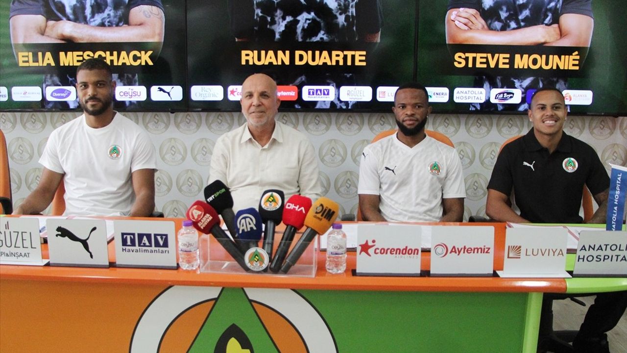 Alanyaspor, Üç Yeni Transferle Kadrosunu Güçlendirdi