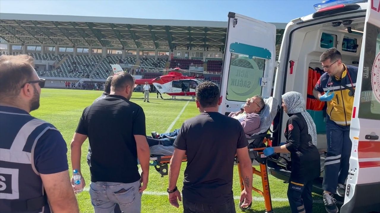 Amasya'da Kalp Krizi Geçiren Hasta Ambulans Helikopterle Nakledildi
