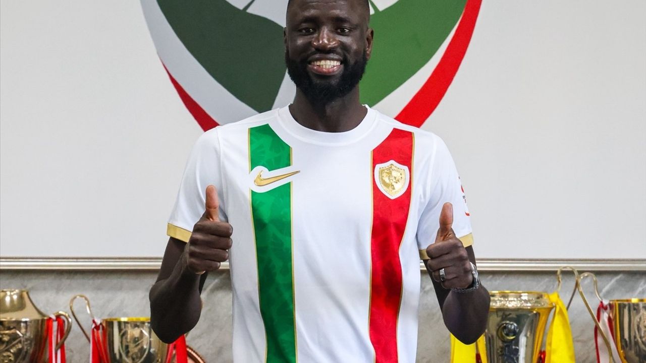 Amed Sportif Faaliyetler Cheikhou Kouyate ile Anlaştı
