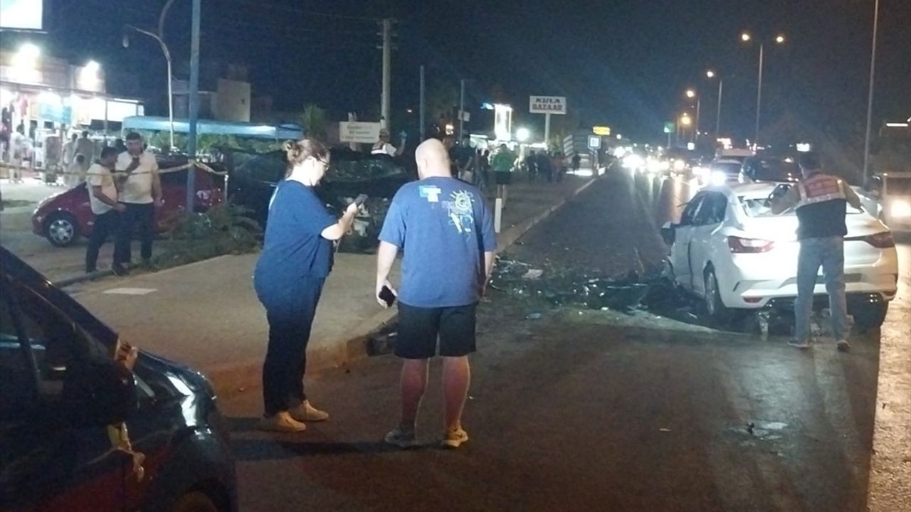 Antalya'daki Trafik Kazasında İki Can Kaybı