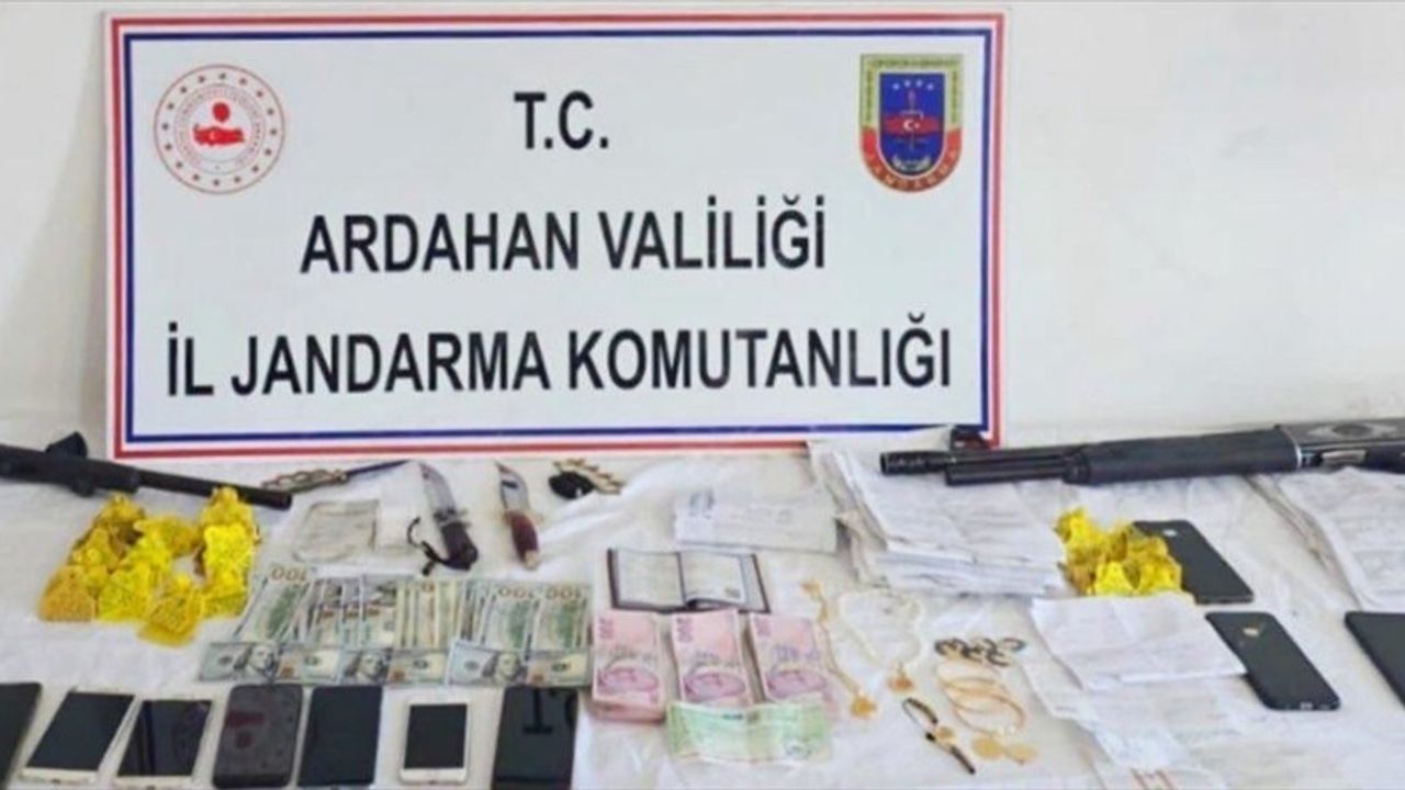 Ardahan'da Hayvan Ticaretinde Dolandırıcılık Operasyonu: 4 Tutuklama