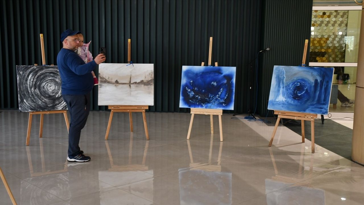 Aslıhan Öztürk'ten Gazze İçin Sanat Desteği
