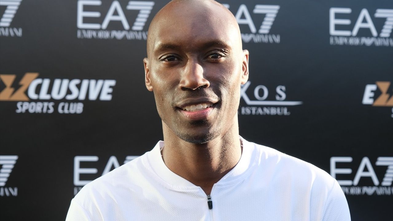 Atiba Hutchinson: Beşiktaş'ta Gelecek Umut Verici