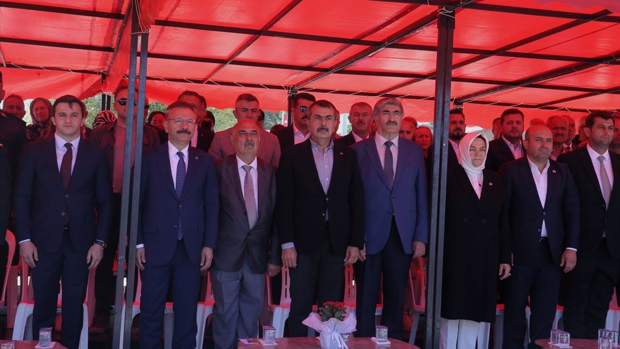Bakan Tekin, 9. Uluslararası Seyyid Sultan Sücaaddin Veli Anma Etkinliği'nde Önemli Açıklamalar Yaptı