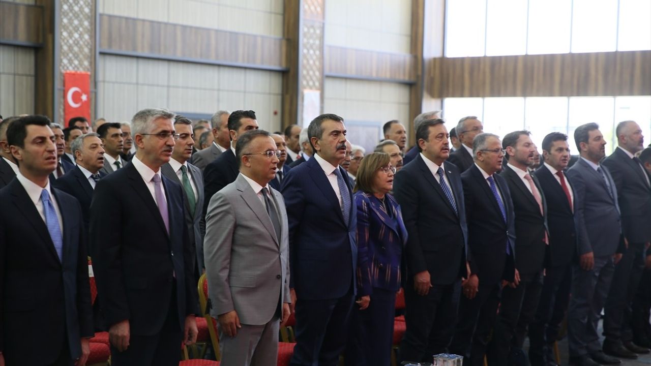 Bakan Tekin'den Eğitim Vurgusu: Zorluklarla Dolu Bir Süreç