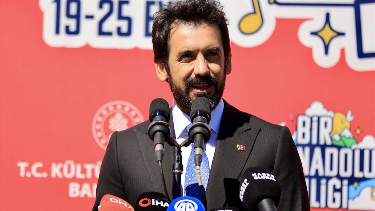 Bingöl'de 'Bir Anadolu Şenliği' Rüzgarı Esti