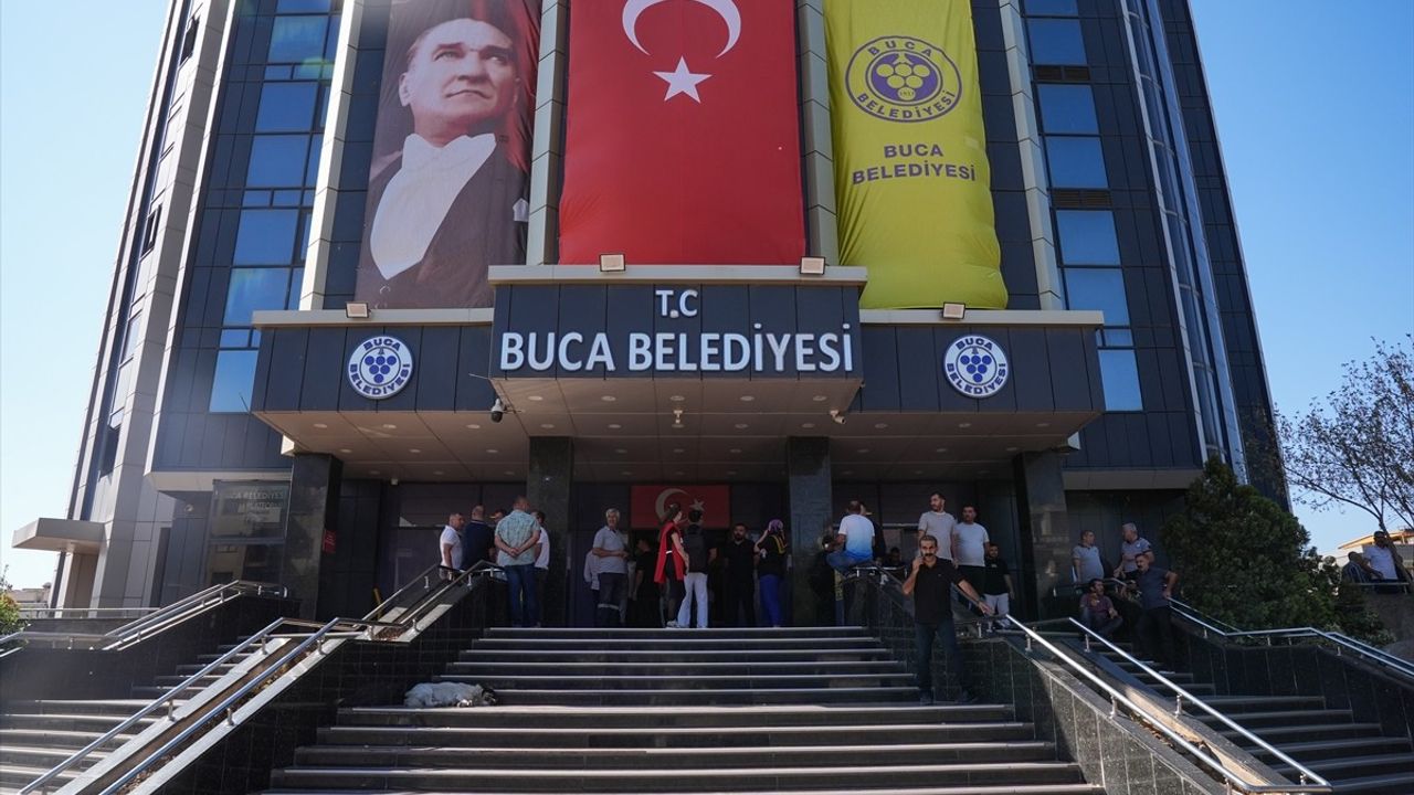 Buca Belediyesi Çalışanlarından İşgal Eylemi
