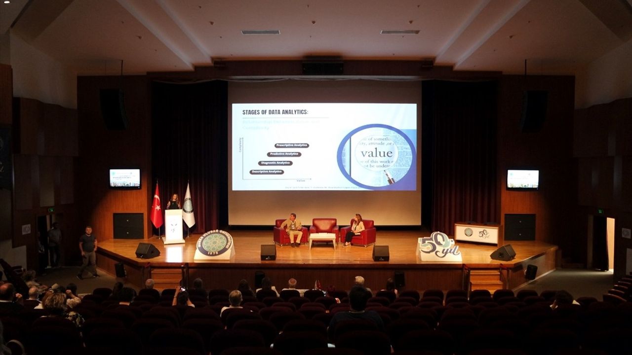 Bursa'da 7. Uluslararası ve 36. Ulusal Biyofizik Kongresi Devam Ediyor