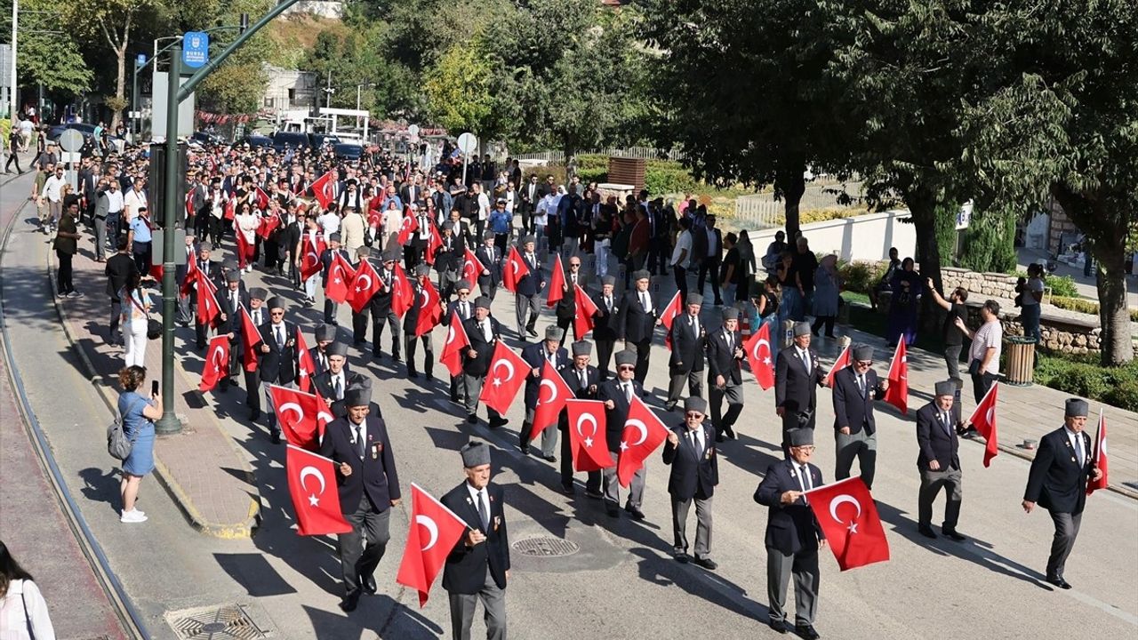 Bursa'nın Düşman İşgalinden Kurtuluşu Coşkuyla Kutlandı
