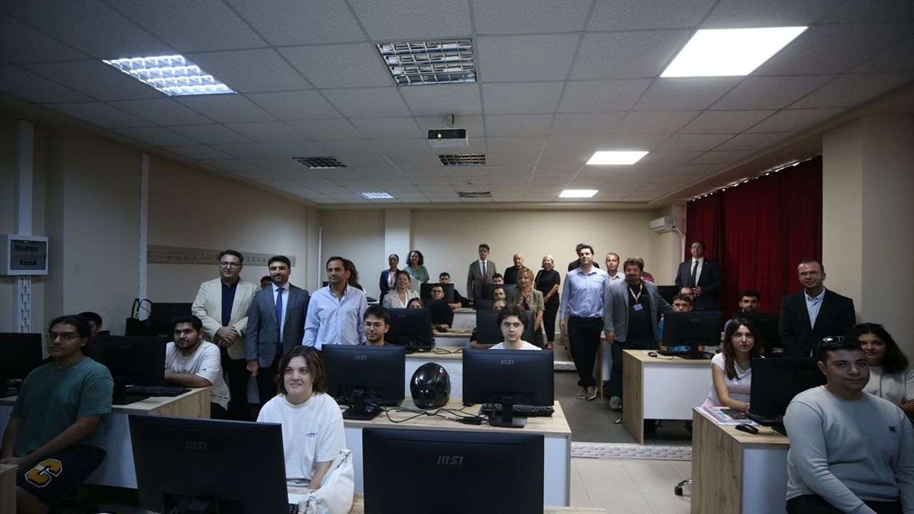Çanakkale'de Otonom Sistemler Teknikerliği Programı Hayata Geçti
