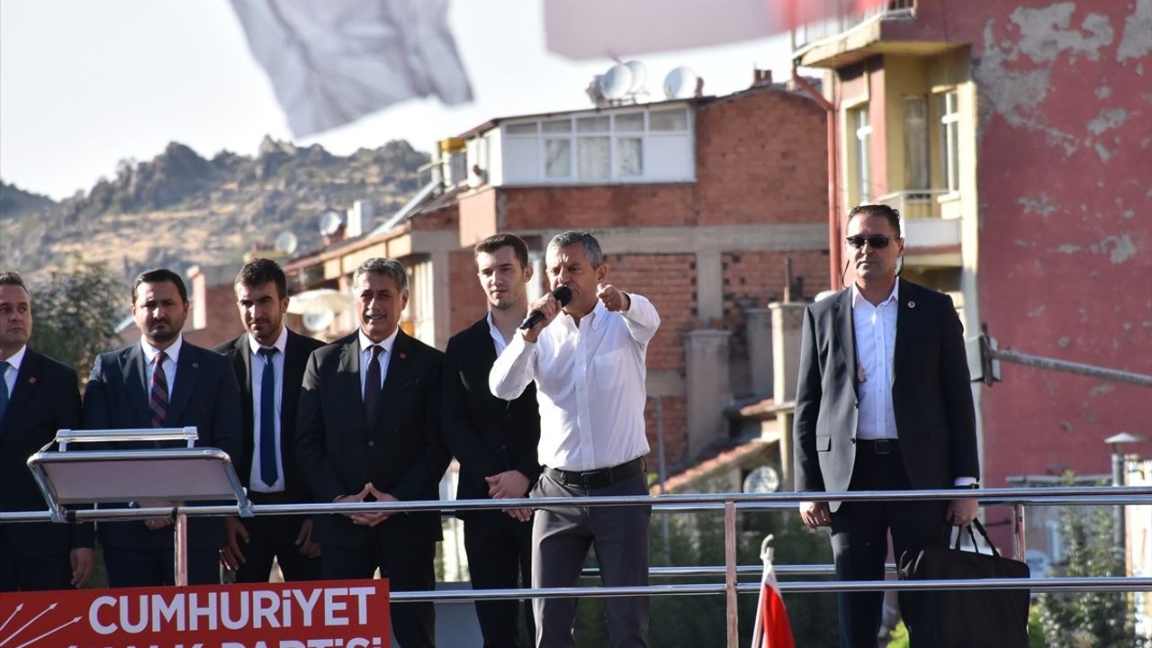 CHP Genel Başkanı Özel: 'Kimsesizlerin Kimsesi Olacağız'