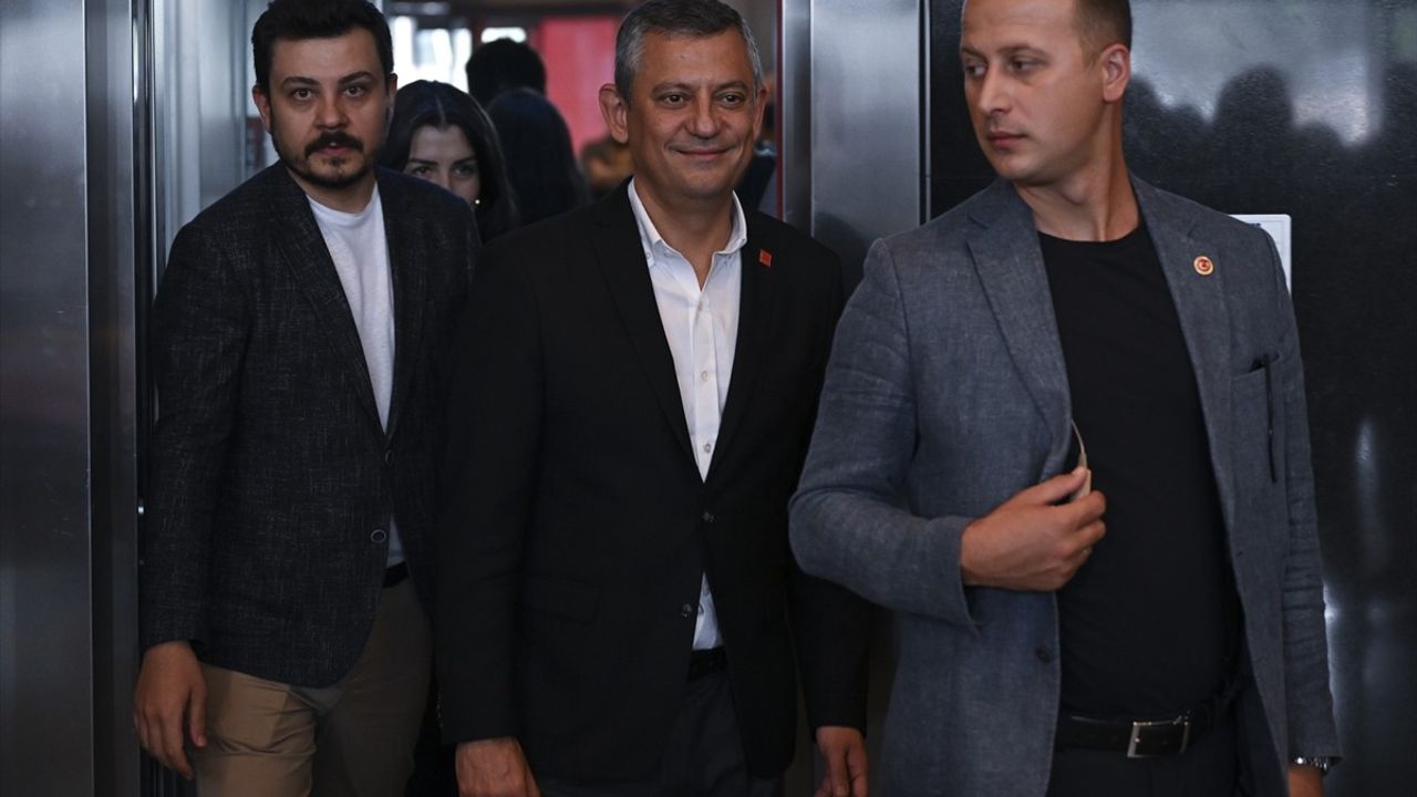 CHP Genel Başkanı Özgür Özel'in Olağanüstü Kurultay Açıklamaları