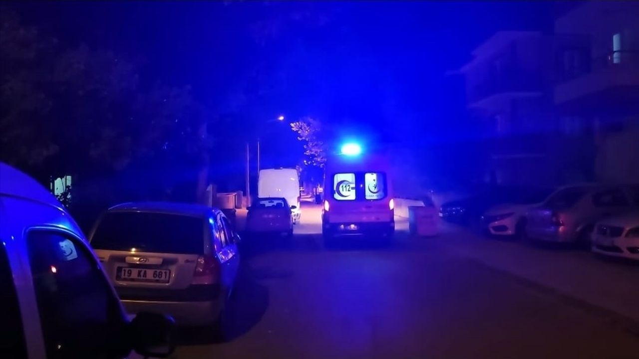 Çorum'da Kızlar Arasında Bıçaklı Kavga