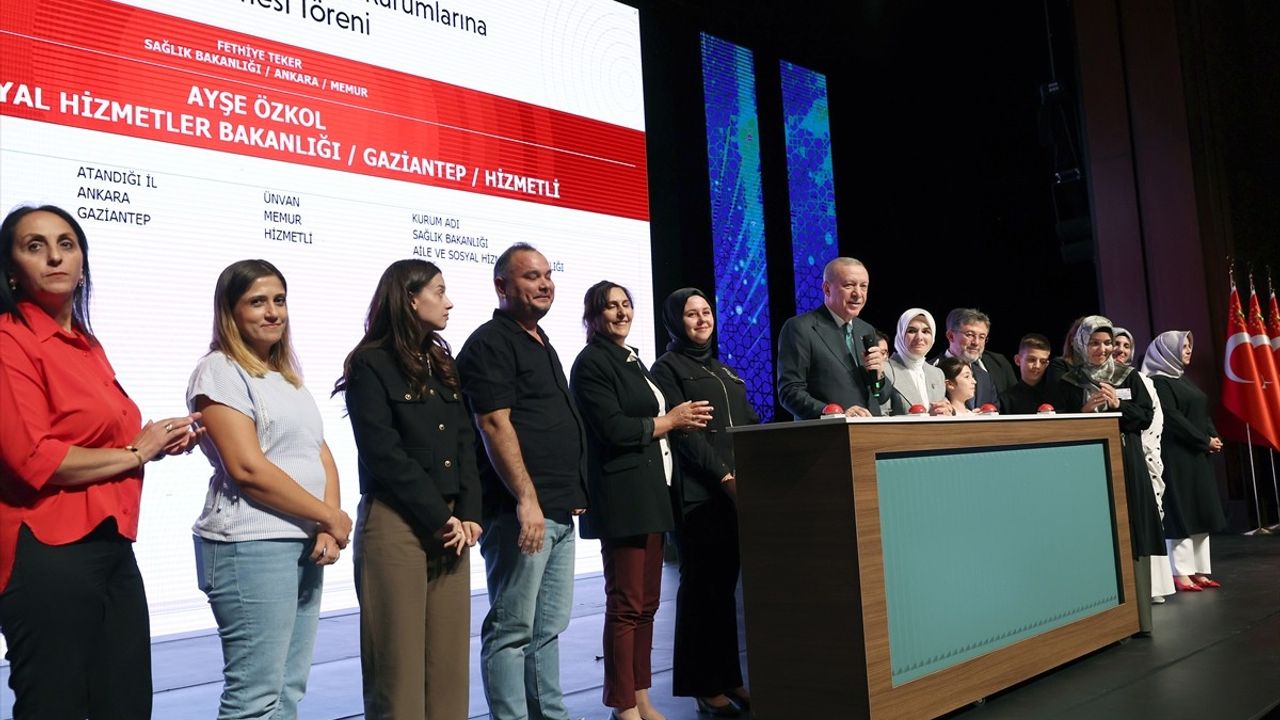 Cumhurbaşkanı Erdoğan'dan Şehit ve Gazi Yakınlarına Vefa Mesajı