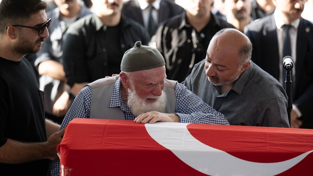 Cumhurbaşkanı Erdoğan, Hamdi Kılıç'ın Cenaze Törenine Katıldı