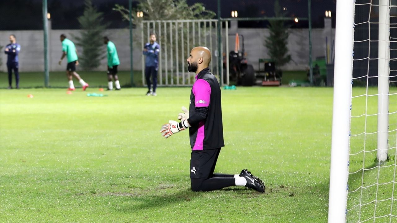 Deneyimli Kaleci Sinan Bolat, Iğdır FK'nın Kalesinde