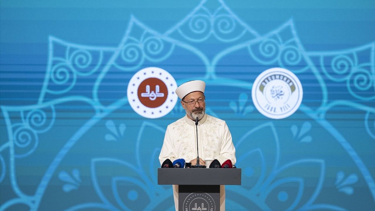 Diyanet İşleri Başkanı Ali Erbaş'tan Mevlid-i Nebi Haftası Mesajı