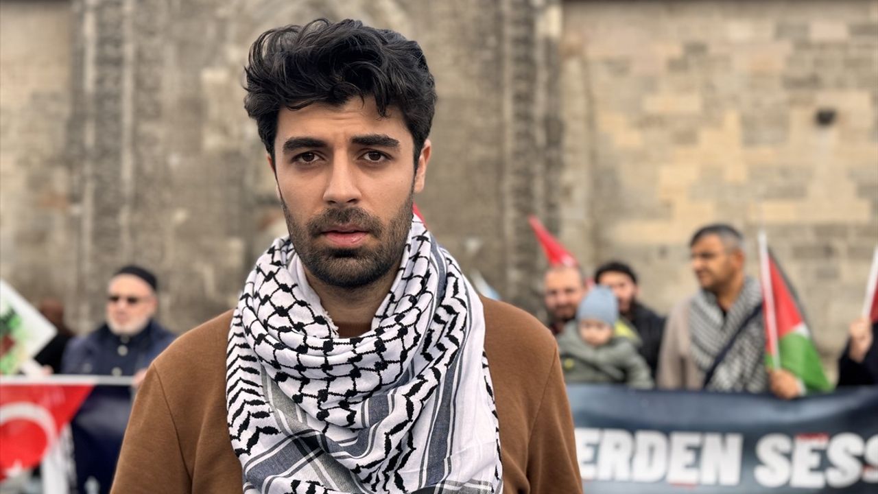 Erzurum'da 97 Haftadır Gazze İçin Yürüyüş Düzenleniyor