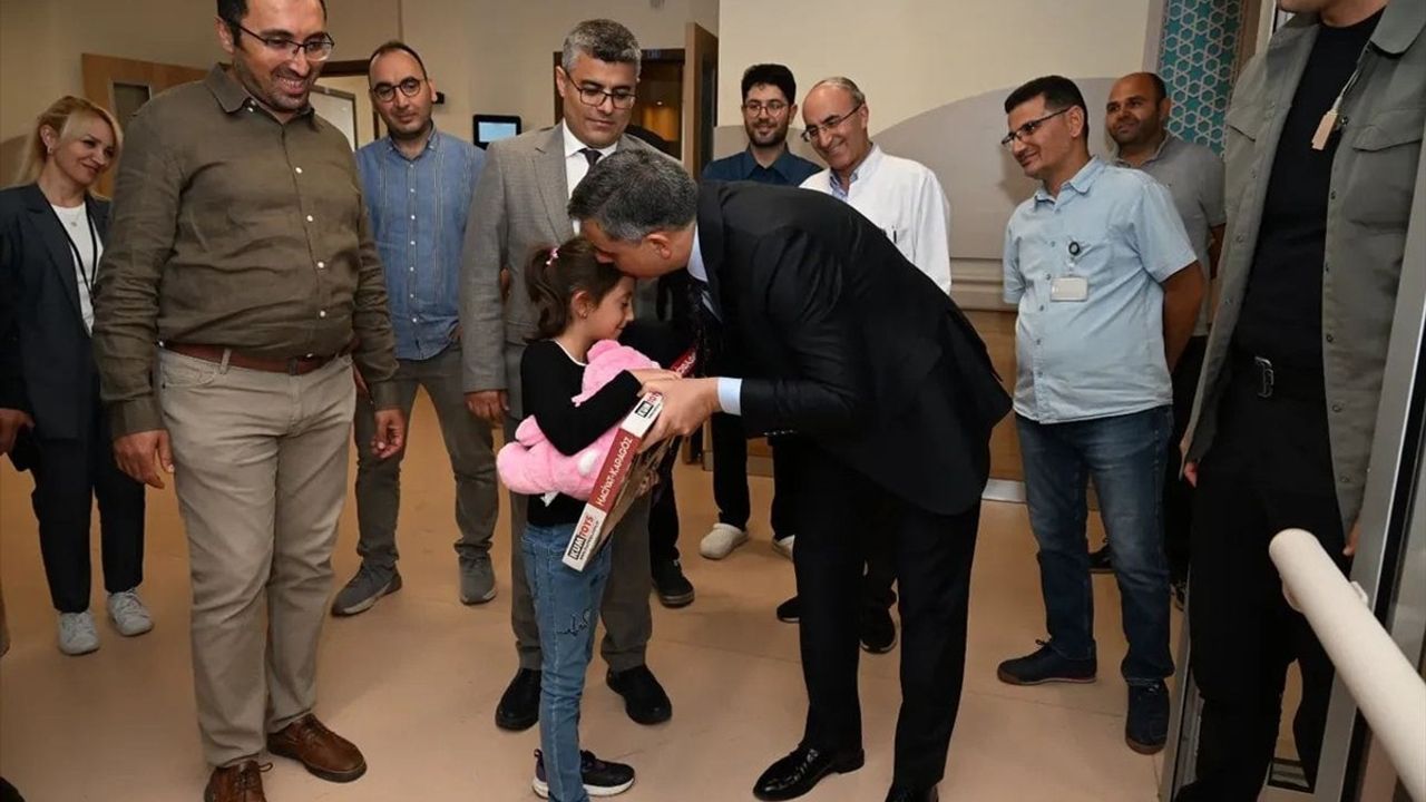 Erzurum Valisi Çiftçi, Erzurum Şehir Hastanesi'ni Ziyaret Etti