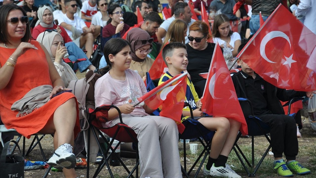 Eskişehir'de A Milli Kadın Voleybol Takımı Coşkusu