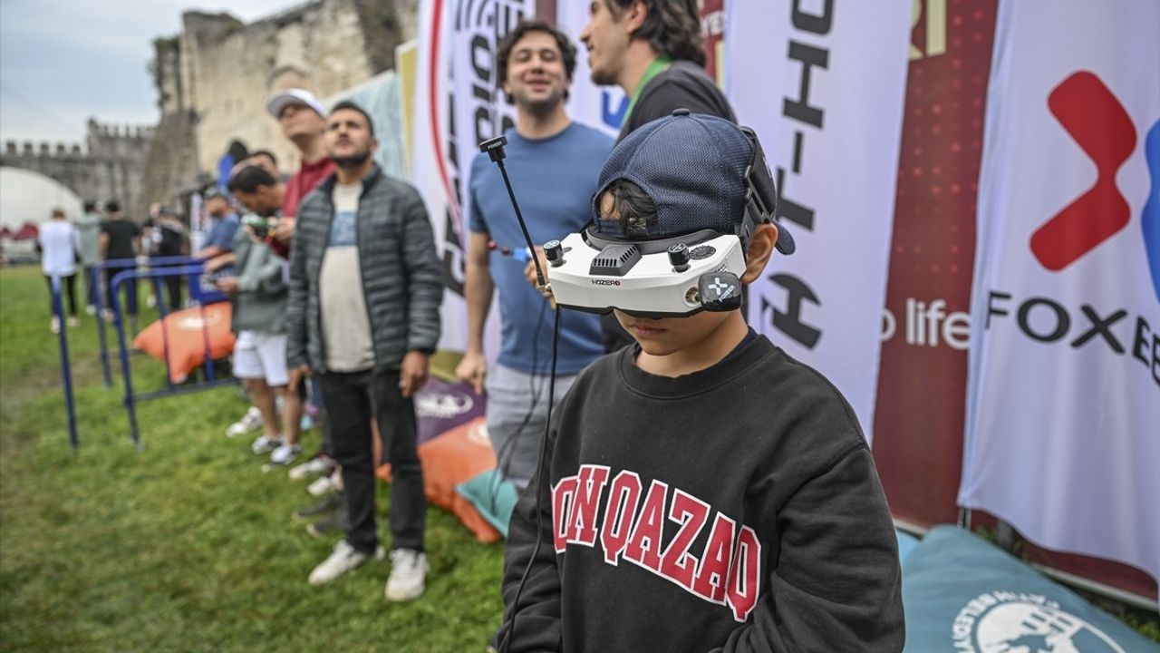 FAI Drone Yarışları Türkiye Etabı Yedikule Hisarı'nda Başladı