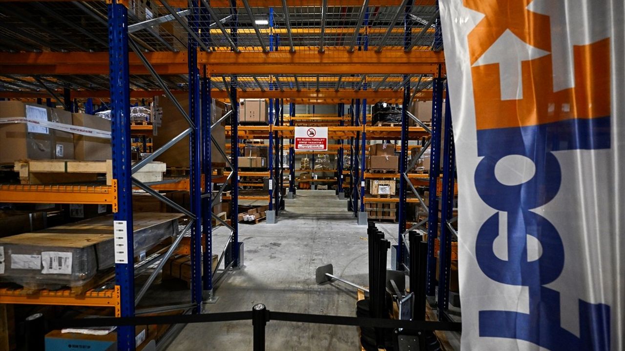 FedEx, İstanbul Havalimanı'nda Küresel Hava Aktarma Tesisini Açtı