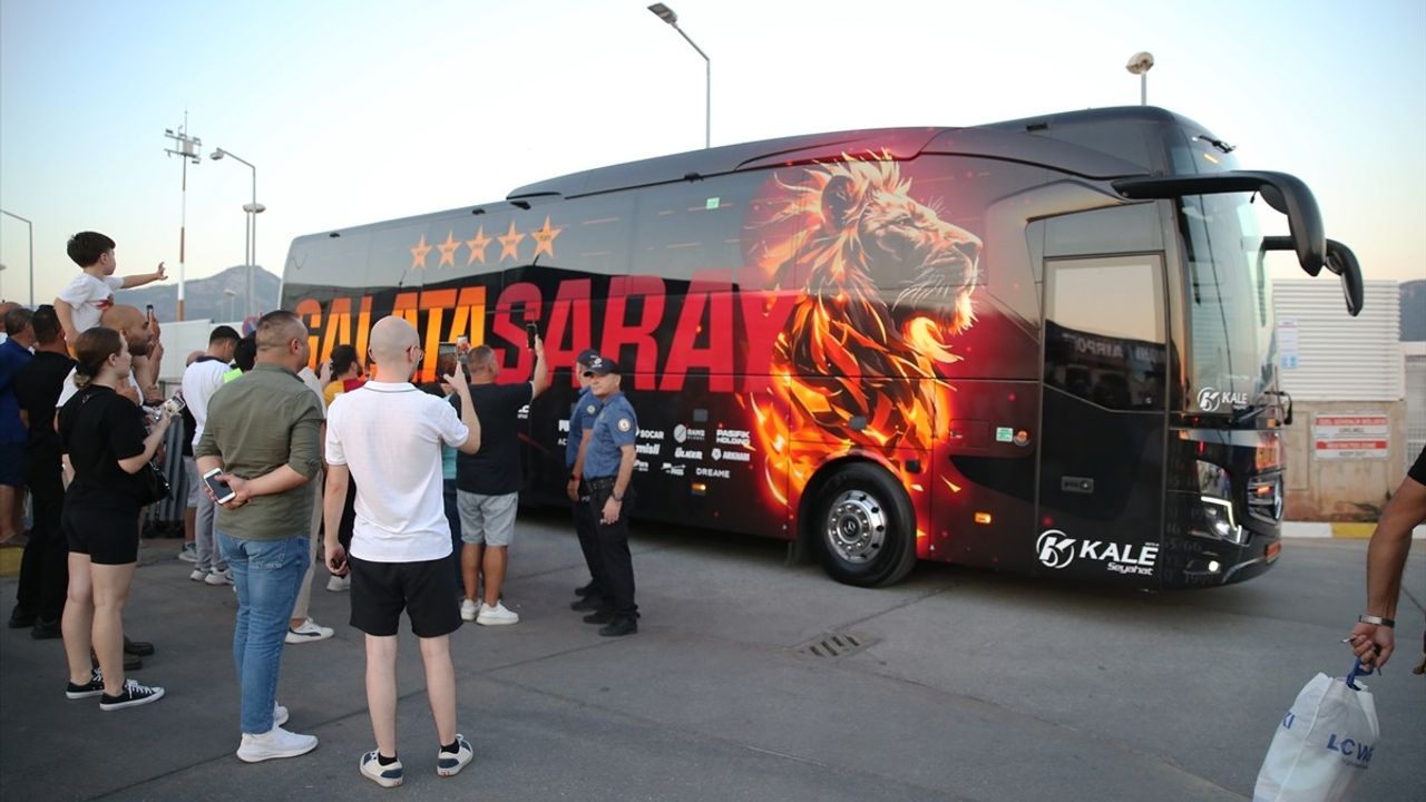 Galatasaray, Alanya'da Karşılaşmaya Hazırlanıyor