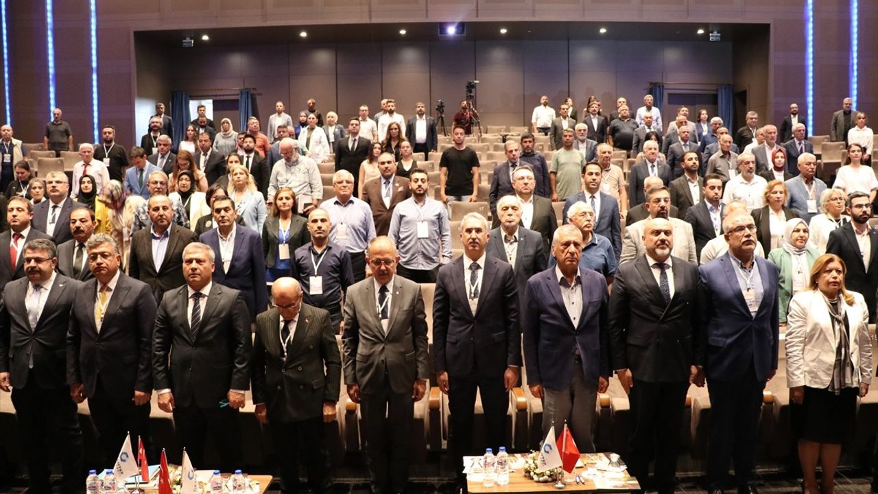 Gaziantep'te Göç Sivil Etkileşim Sempozyumu Gerçekleşti