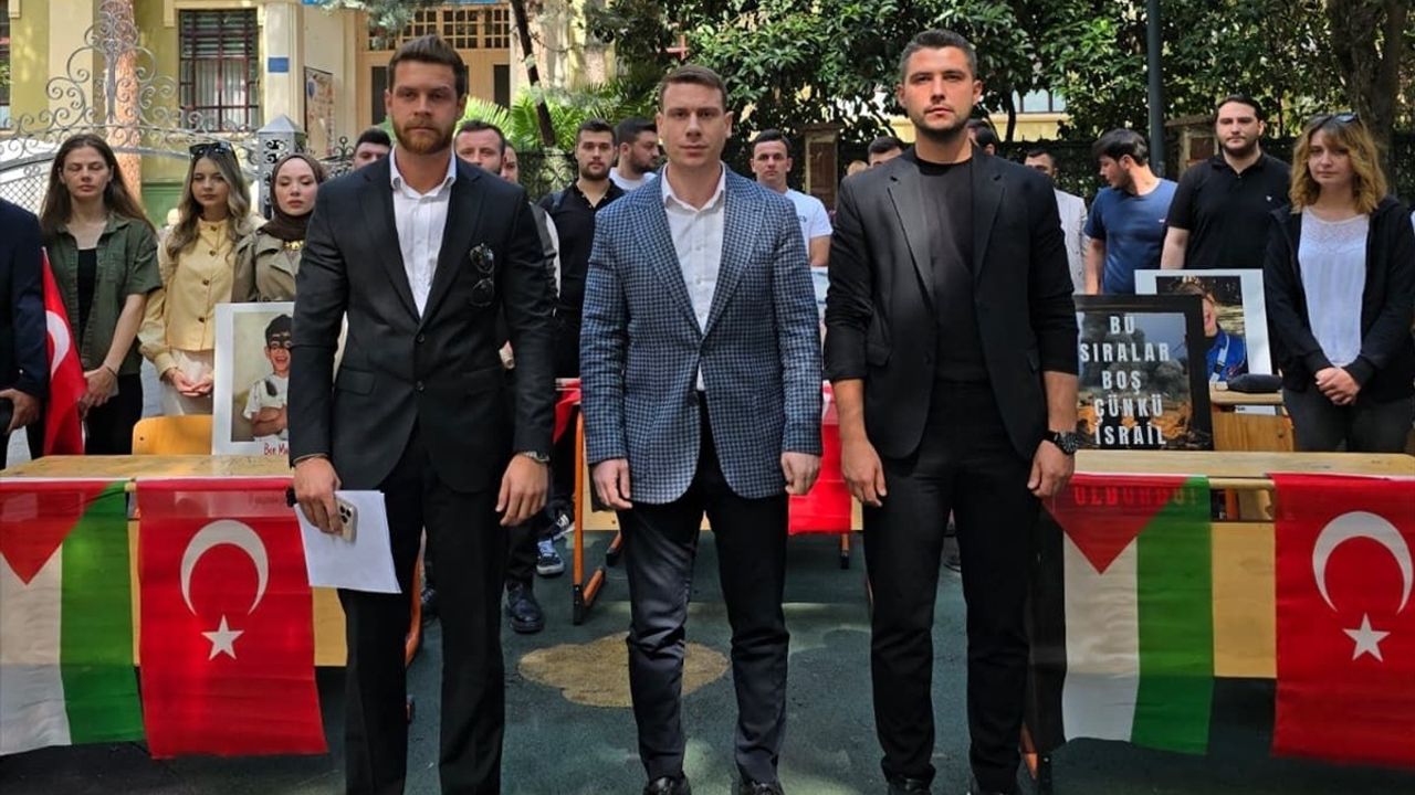 Gazze'deki Hayatını Kaybeden Öğrenciler Unutulmadı