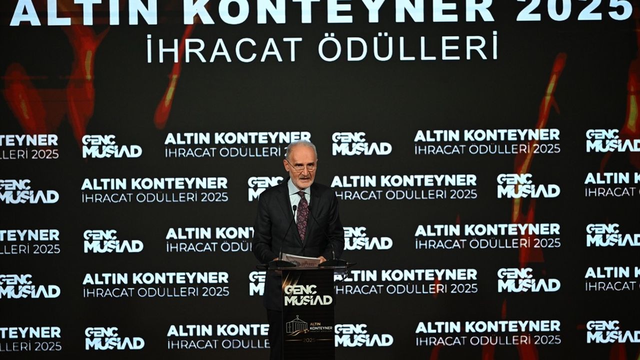 Genç MÜSİAD'dan Ödül Töreni: Altın Konteyner İhracat Ödülleri